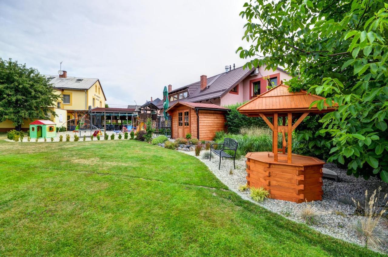 A U Sv. Mikulase Gasthof Hať